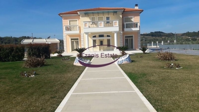 (For Sale) Residential Detached house || Korinthia/Loutraki-Perachora - 350 Sq.m, 4 Bedrooms, 850.000€ 