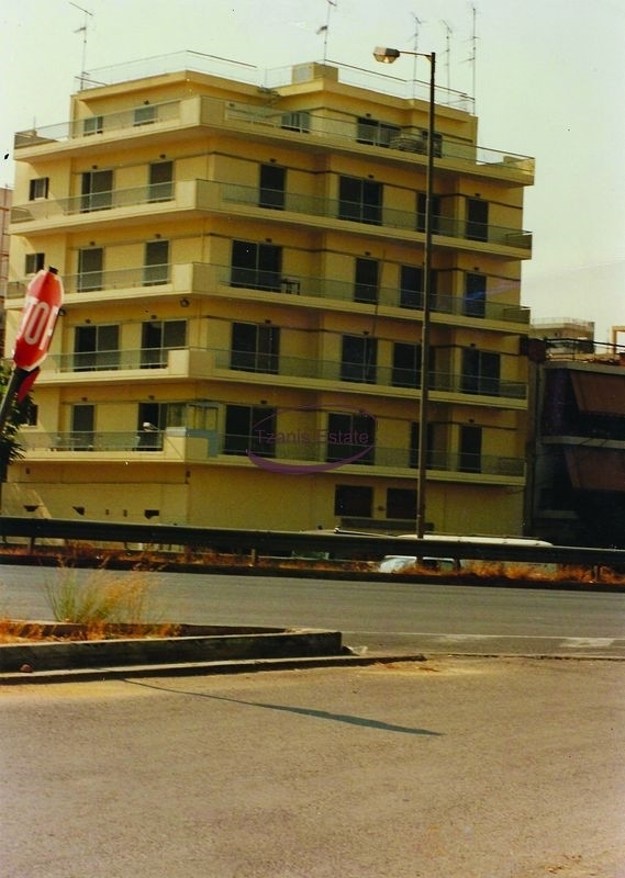 (Προς Πώληση) Επαγγελματικός Χώρος Κτίριο || Αθήνα Κέντρο/Αθήνα - 1.370 τ.μ, 750.000€ 