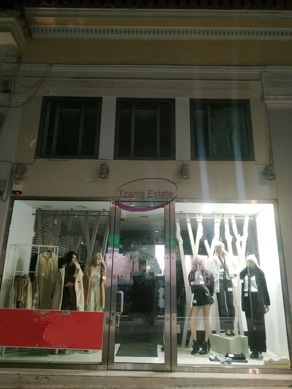 (For Rent) Commercial Retail Shop || Athens Center/Athens - 270 Sq.m, 7.500€ 