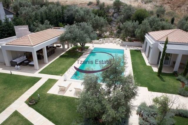 (For Sale) Residential Residence complex || Evoia/Anthidona - 497 Sq.m, 8 Bedrooms, 3.800.000€ 
