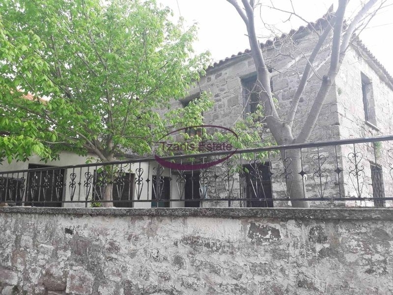 (Προς Πώληση) Κατοικία Μονοκατοικία || Ν. Λέσβου/Πέτρα - 100 τ.μ, 2 Υ/Δ, 65.000€ 