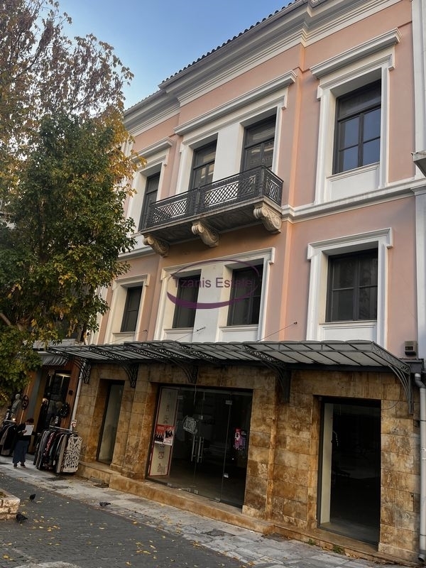 (For Rent) Commercial Building || Piraias/Piraeus - 560 Sq.m, 15.000€ 